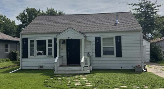 Photo of 840 SW Parkview St, Topeka, KS 66606