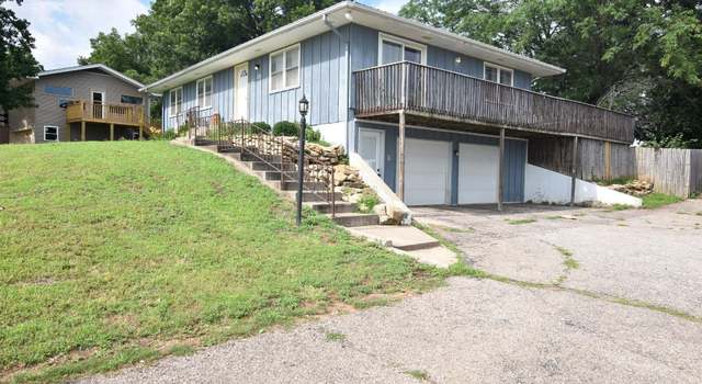 Photo of 304 Kansa Dr, Ozawkie, KS 66070