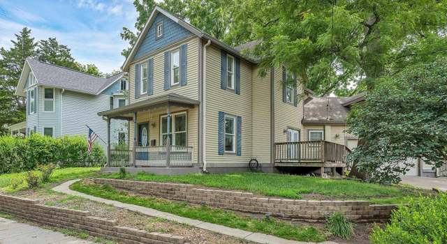 Photo of 222 NW Circle St, Topeka, KS 66606