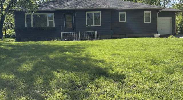 Photo of 604 Mulberry St, Valley Falls, KS 66088