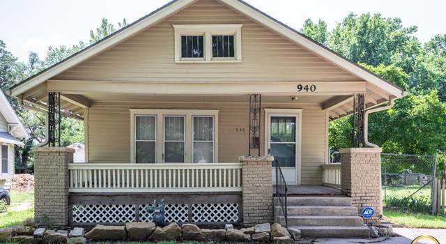 Photo of 940 SW Lindenwood Ave, Topeka, KS 66606