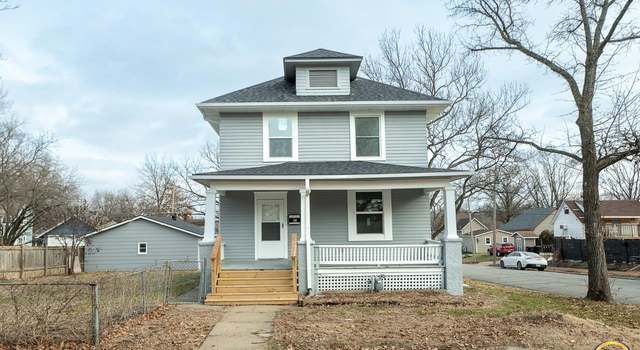 Photo of 1148 SW Macvicar Ave, Topeka, KS 66604
