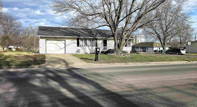 Photo of 401 N First St, Seneca, KS 66538