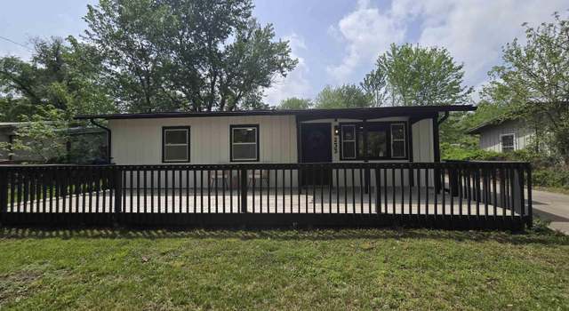Photo of 233 SE Arter Ave, Topeka, KS 66607