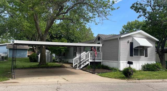 Photo of 310 SE 47th St, Topeka, KS 66609