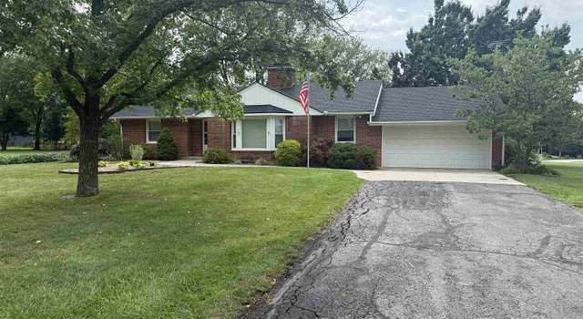 Photo of 1901 SW Broadview Dr, Topeka, KS 66615