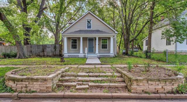 Photo of 326 SW Orchard St, Topeka, KS 66606