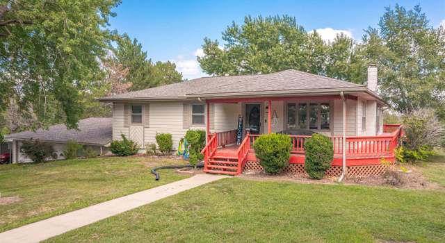 Photo of 604 N 7th St, Axtell, KS 66403