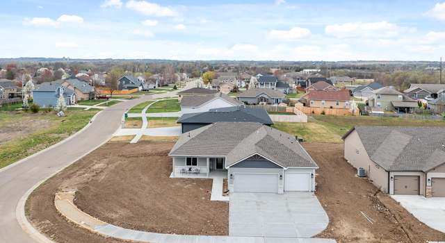 Photo of 8005 SW 26th Ter, Topeka, KS 66614