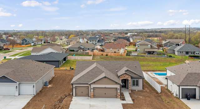 Photo of 8009 SW 26th Ter, Topeka, KS 66614