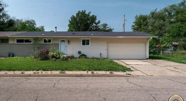 Photo of 2107 SW 71st St, Topeka, KS 66619