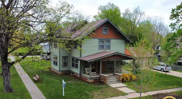 Photo of 414 Delaware St, Hiawatha, KS 66434