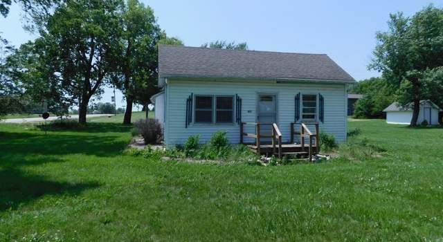 Photo of 401 Wyoming Ave, Holton, KS 66436