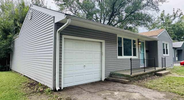 Photo of 2234 SW Boswell Ct, Topeka, KS 66611