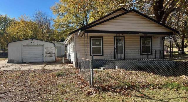 Photo of 821 SE Sherman Ave, Topeka, KS 66607