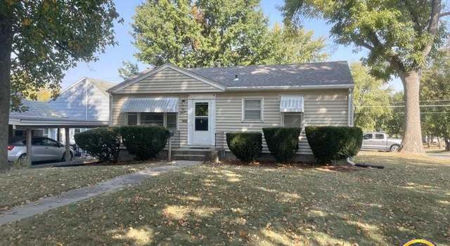 Photo of 200 Iowa St, Hiawatha, KS 66434