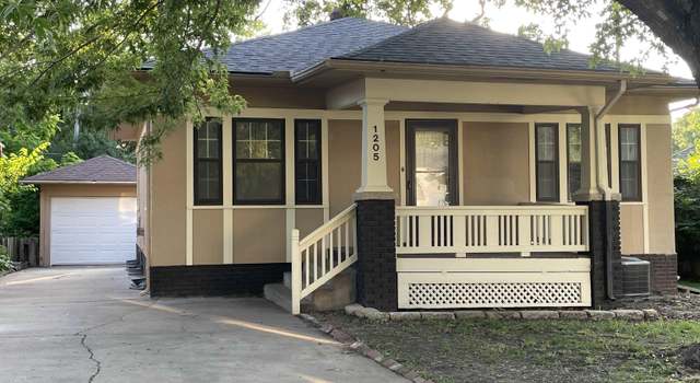 Photo of 1205 SW Randolph Ave, Topeka, KS 66604