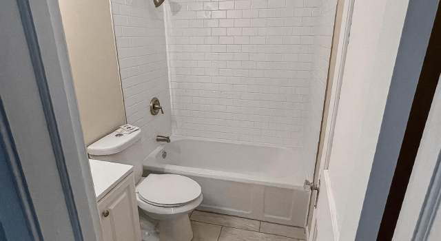 Photo of 728 SW Lindenwood Ave, Topeka, KS 66606