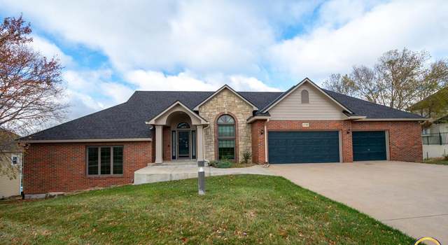 Photo of 3735 SW Cobblestone Pl, Topeka, KS 66610