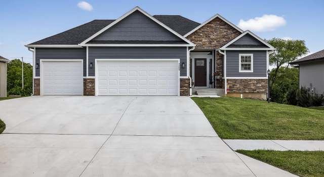 Photo of 3209 SE Blazing Star Dr, Topeka, KS 66609