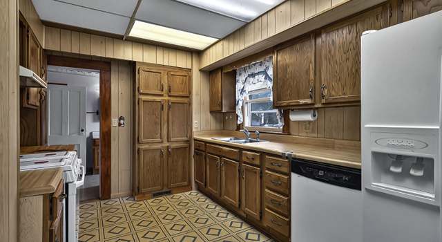 Photo of 612 S Wisconsin Ave, Holton, KS 66436