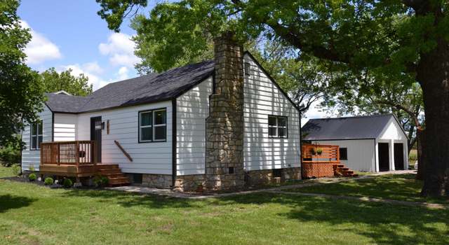 Photo of 701 Elm St, Lyndon, KS 66451