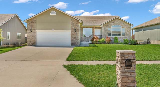 Photo of 8443 SW 30th St, Topeka, KS 66614