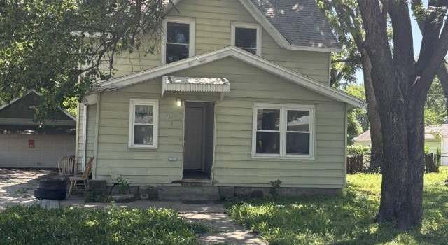 Photo of 834 NE Wabash Ave, Topeka, KS 66616
