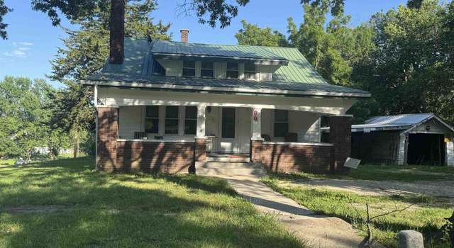 Photo of 402 Locust St, Eskridge, KS 66423