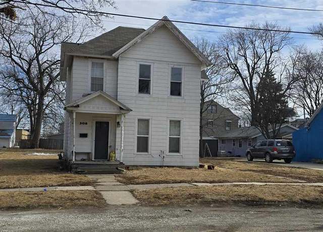 Property at 308 N Avenue C, Washington, IA 52353, 4 beds, 2 baths