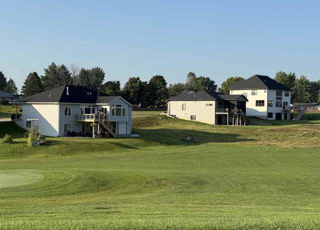 Property at 8 Serenity Cir, West Branch, IA 52358