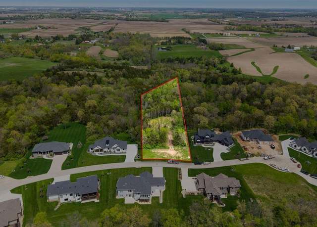 Property at 3014 Forest Ridge Dr Dr NE, Swisher, IA 52338
