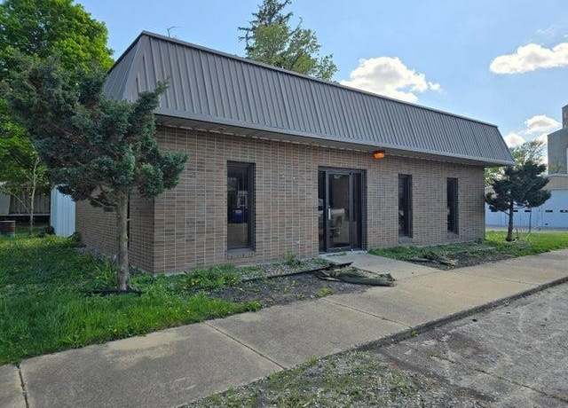 Property at 209 W Railroad St, Mt Union, IA 52644, 1 bath