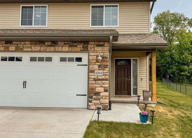 Property at 1004 Creekside Dr, Tiffin, IA 52340, 3 beds, 2.5 baths