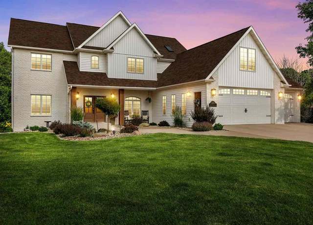 Property at 1574 Turkey Ridge Ct Ct NW, Swisher, IA 52338, 5 beds, 4.5 baths