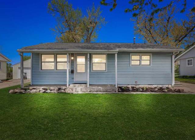 Property at 4417 Loraine St St NE, Cedar Rapids, IA 52402, 3 beds, 1 bath