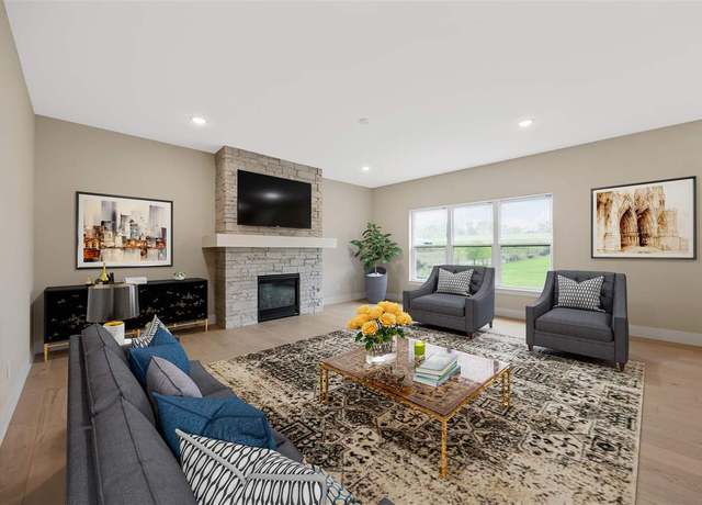 Property at 3412 Sokol Ln Ln SW, Cedar Rapids, IA 52404, 3 beds, 3 baths