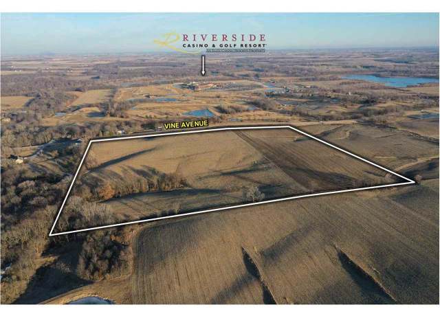 Property at Vine Ave, Riverside, IA 52327