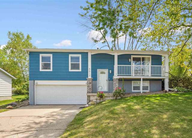 Property at 6612 Kent Dr Dr NE, Cedar Rapids, IA 52402, 3 beds, 1.5 baths