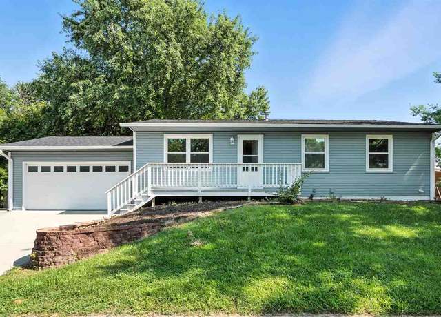 Property at 200 Juniper Ct, North Liberty, IA 52317, 4 beds, 2 baths