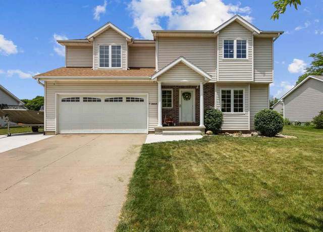 Property at 1865 Rock Island Dr, Ely, IA 52227, 3 beds, 3 baths
