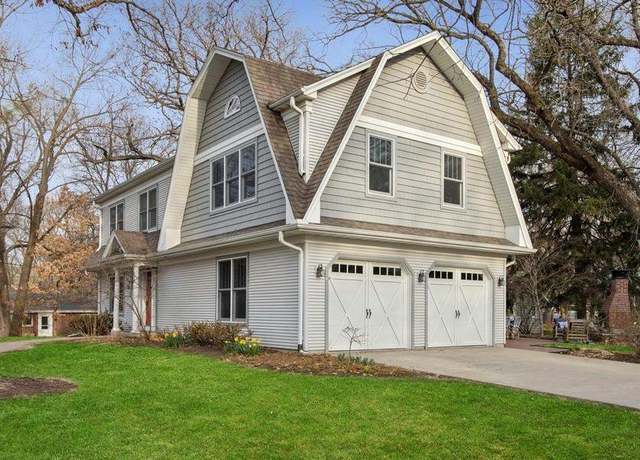 Property at 426 Bayard St, Iowa City, IA 52246, 4 beds, 3 baths