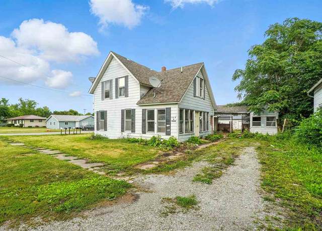 Property at 113 N Green St, Keota, IA 52248, 3 beds, 2 baths