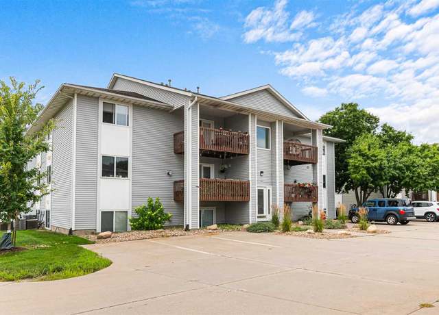 Property at 120 Shannon Dr #4, North Liberty, IA 52317, 2 beds, 1 bath