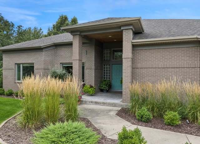 Property at 53 Kennedy Pkwy, Iowa City, IA 52246, 4 beds, 2.5 baths