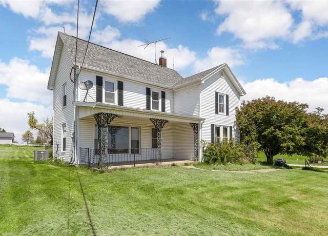 Property at 187 290th St, West Branch, IA 52358, 4 beds, 2 baths