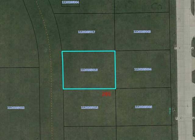Property at 1000 S 11th Ave, Washington, IA 52353