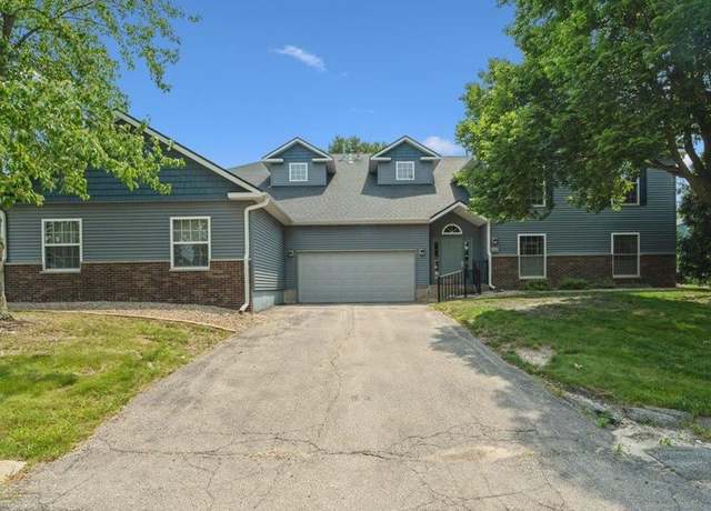 Property at 4625 Westchester Dr NE #D Dr, Cedar Rapids, IA 52402, 2 beds, 2 baths