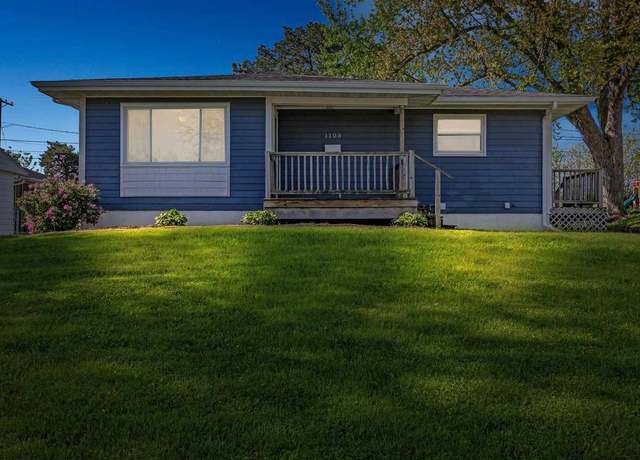 Property at 1105 Clifton St St NE, Cedar Rapids, IA 52402, 3 beds, 1 bath