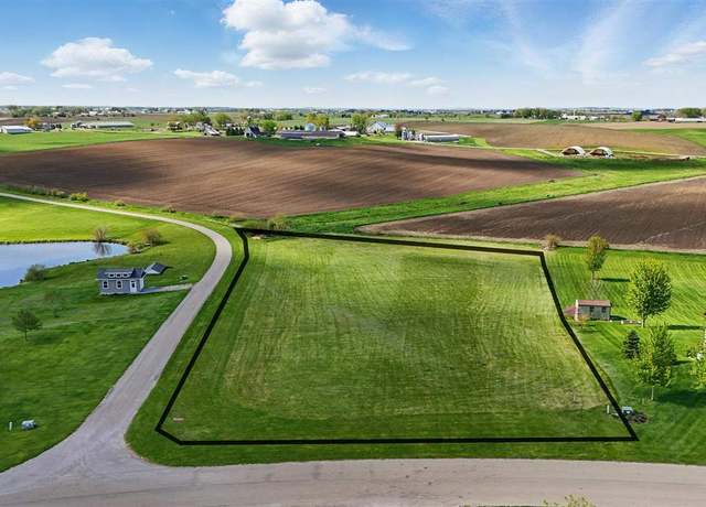 Property at 1122 Pelican Dr, Kalona, IA 52247